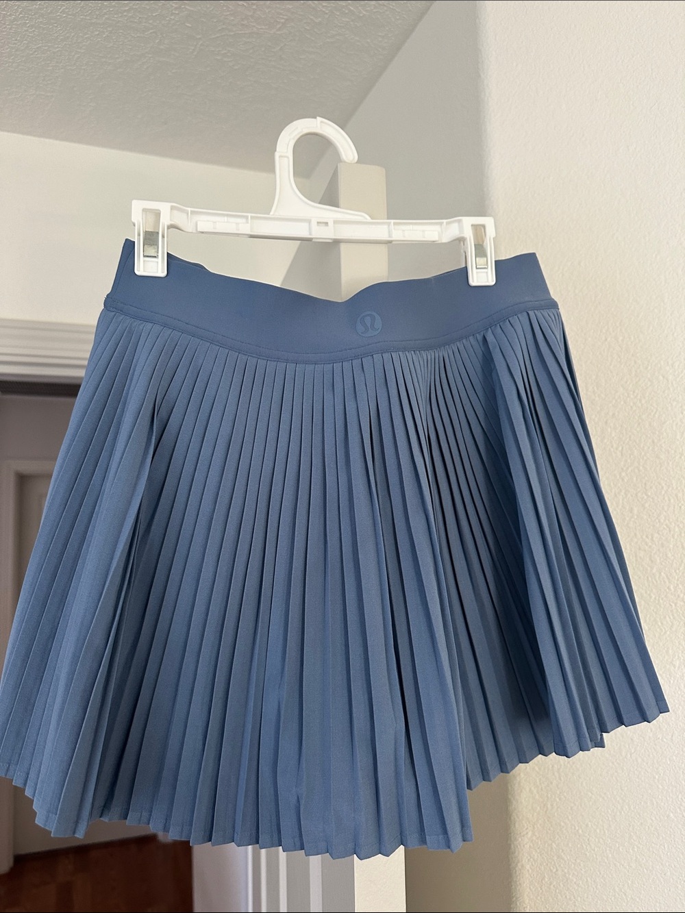 lululemon blue Pleated tennis Skirt size 6